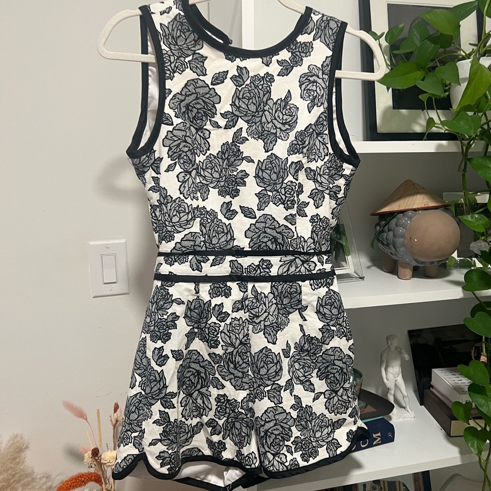 Printed Romper Line Dot
